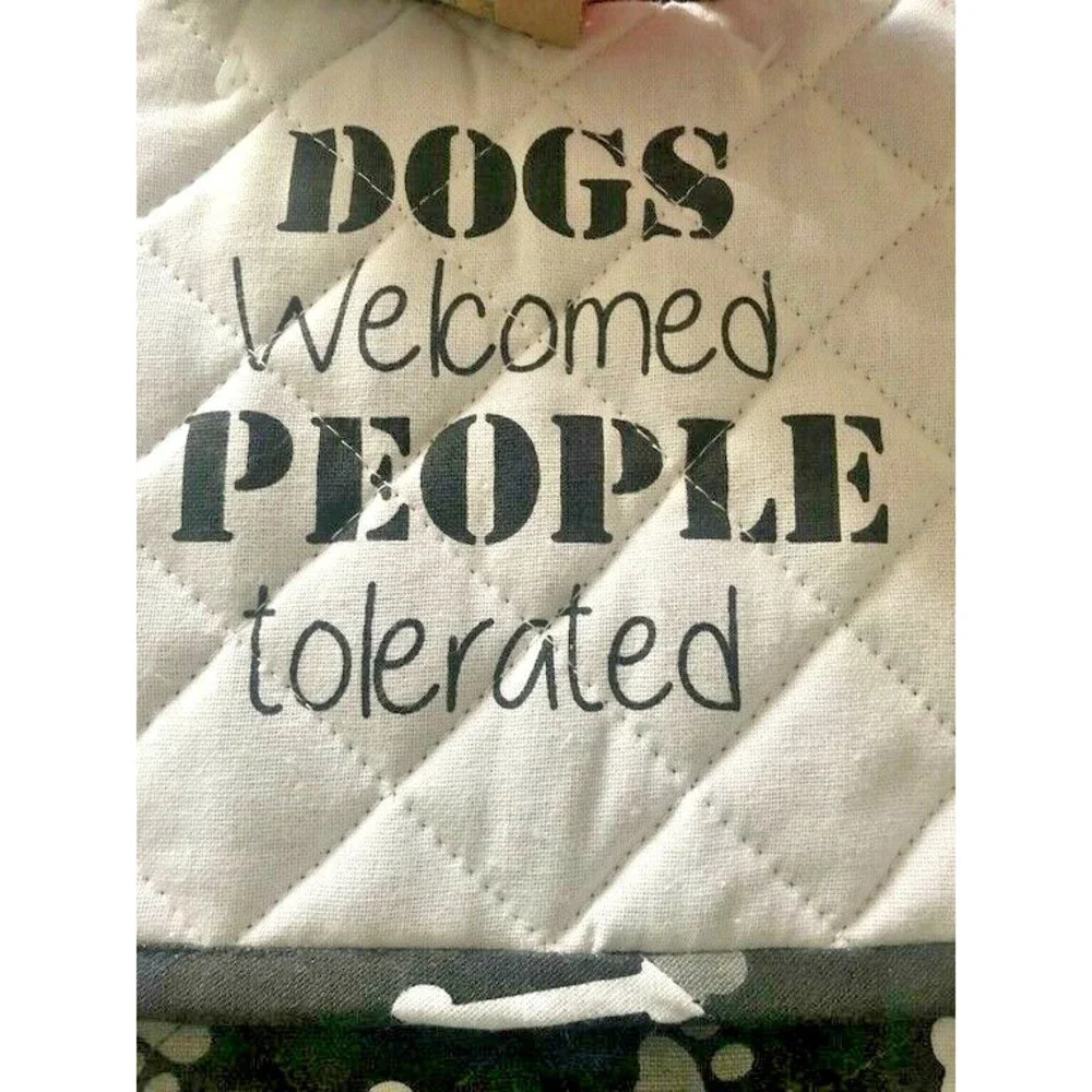 Dogs Welcome Kitchen Oven Mitt Potholder Dog Bones Paw Prints Pet Black Set of 2